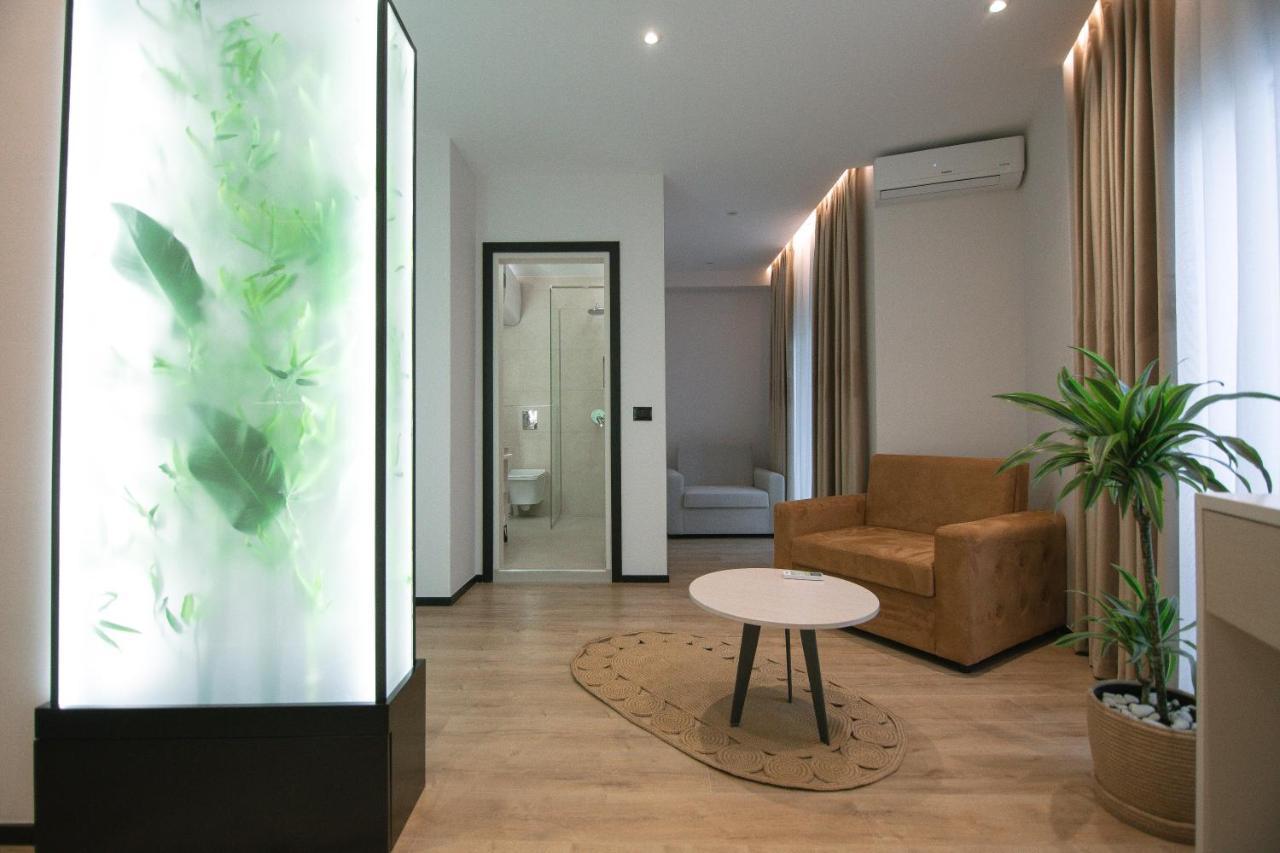 Boulevard Boutique Aparthotel Korce Eksteriør billede
