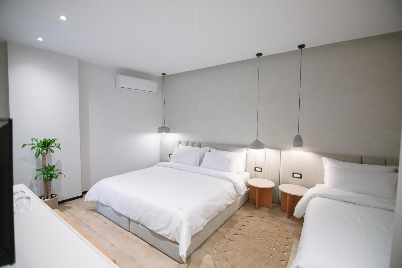 Boulevard Boutique Aparthotel Korce Eksteriør billede
