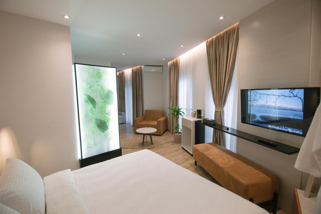 Boulevard Boutique Aparthotel Korce Eksteriør billede